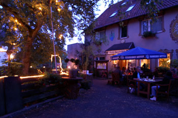 Bild "Beer Garden:biergarten03.jpg"