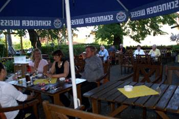 Bild "Beer Garden:biergarten04.jpg"